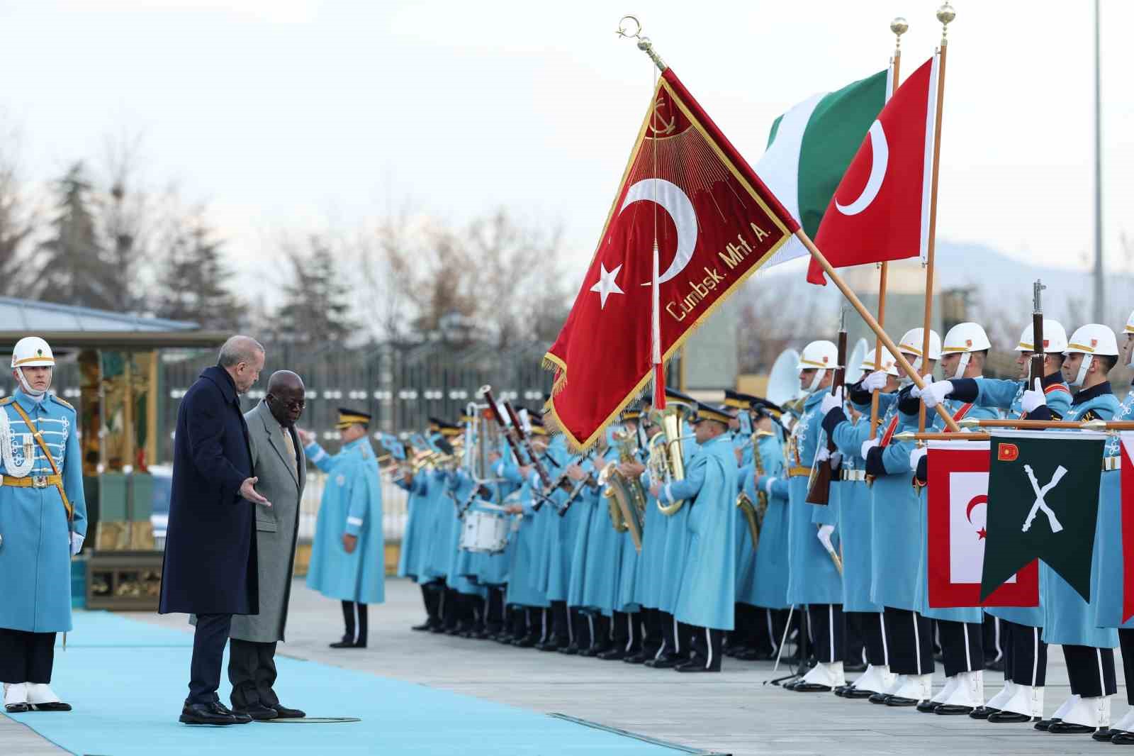 cumhurbaskani erdogan nijerya cumhurbaskani tinubuyu torenle karsiladi 18 P4reytNB