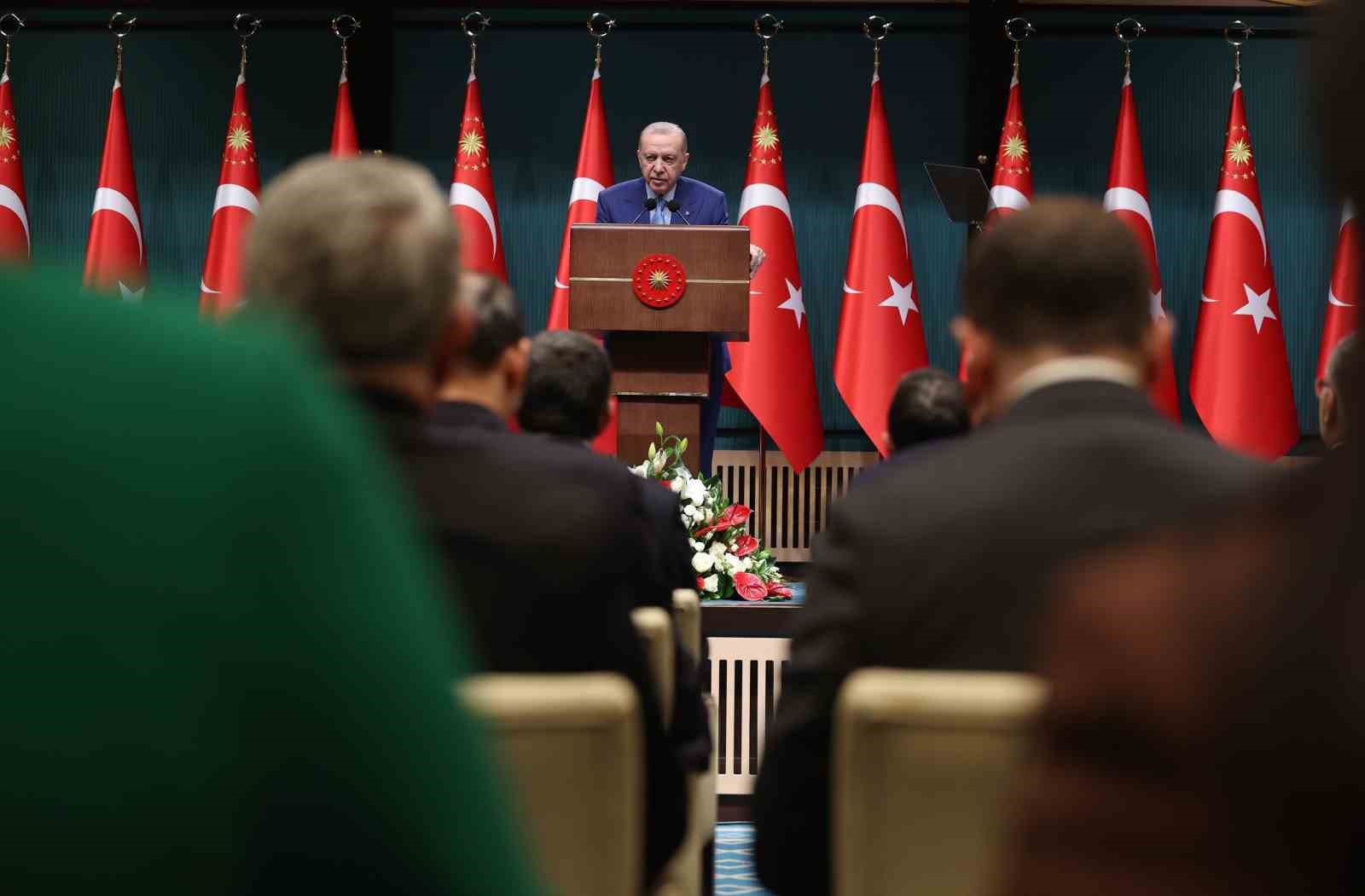 Cumhurbaşkanı Erdoğan: "Okullarımızın güvenliği meselesi önceliklerimizin en başındadır. Burada en küçük bir taviz söz konusu değildir ve olmayacaktır" 4 cumhurbaskani erdogan okullarimizin guvenligi meselesi onceliklerimizin en basindadir burada en kucuk bir taviz soz 5KFrpkrm