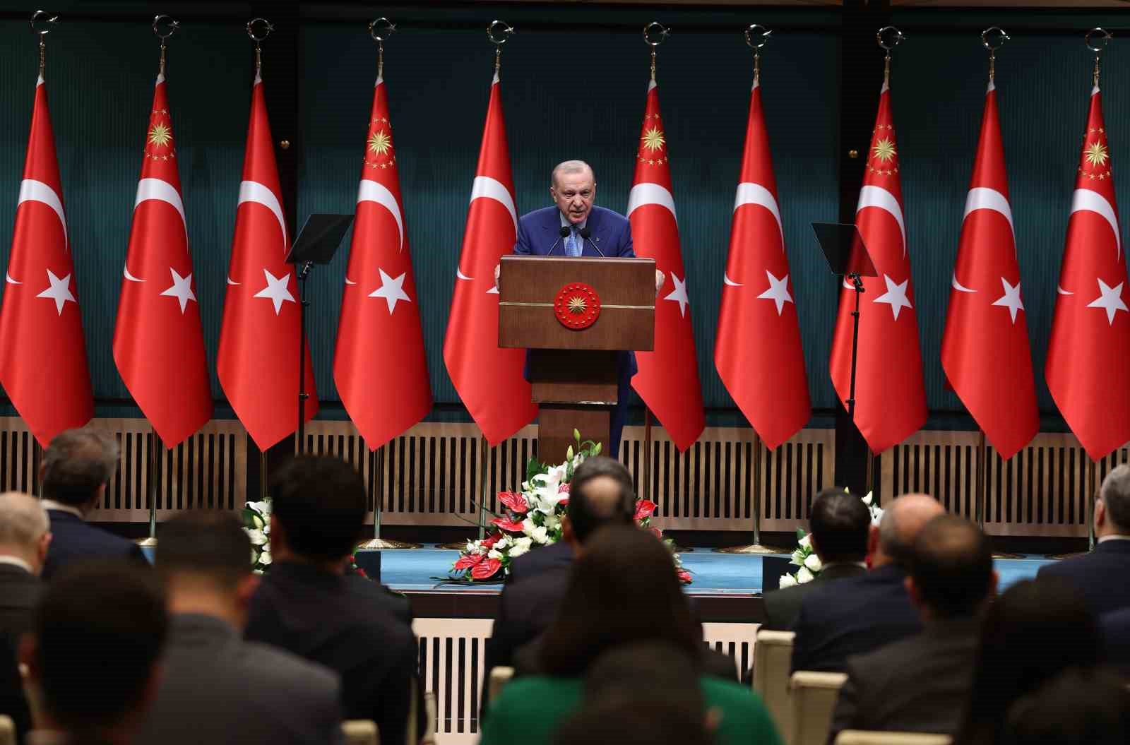 Cumhurbaşkanı Erdoğan: "Okullarımızın güvenliği meselesi önceliklerimizin en başındadır. Burada en küçük bir taviz söz konusu değildir ve olmayacaktır" 7 cumhurbaskani erdogan okullarimizin guvenligi meselesi onceliklerimizin en basindadir burada en kucuk bir taviz soz jGt3hVt6