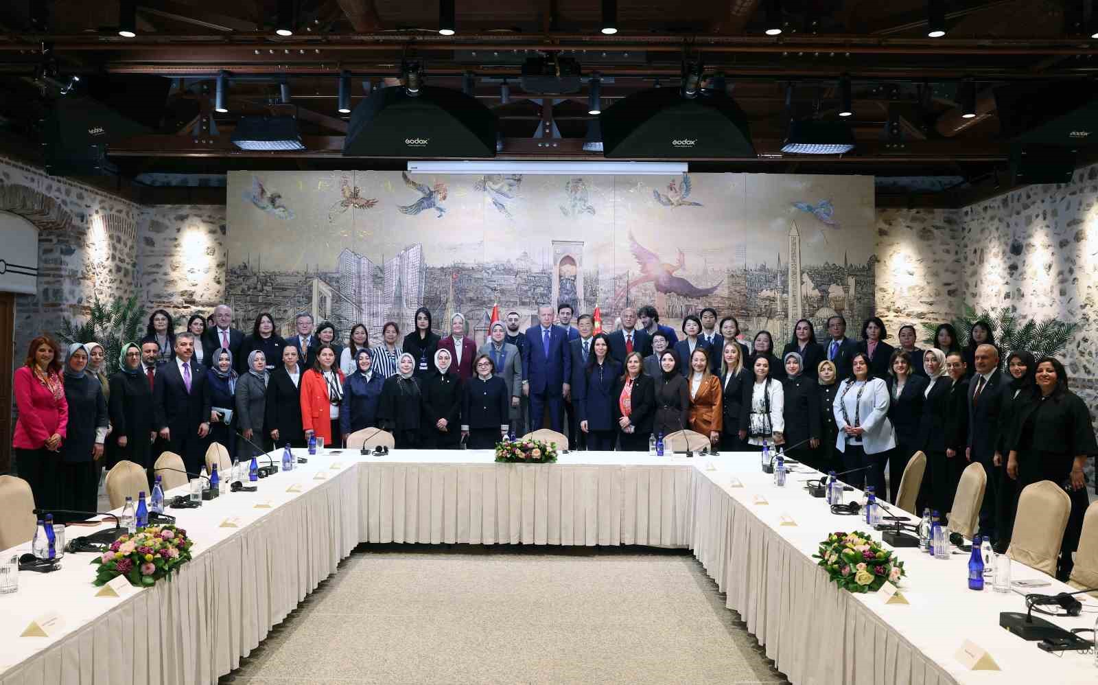 cumhurbaskani erdogan ortadogu cografyasi son yillarda gercekten sancili sikintili ve karanlik gunler yasiyor 5 NI7O4JAQ