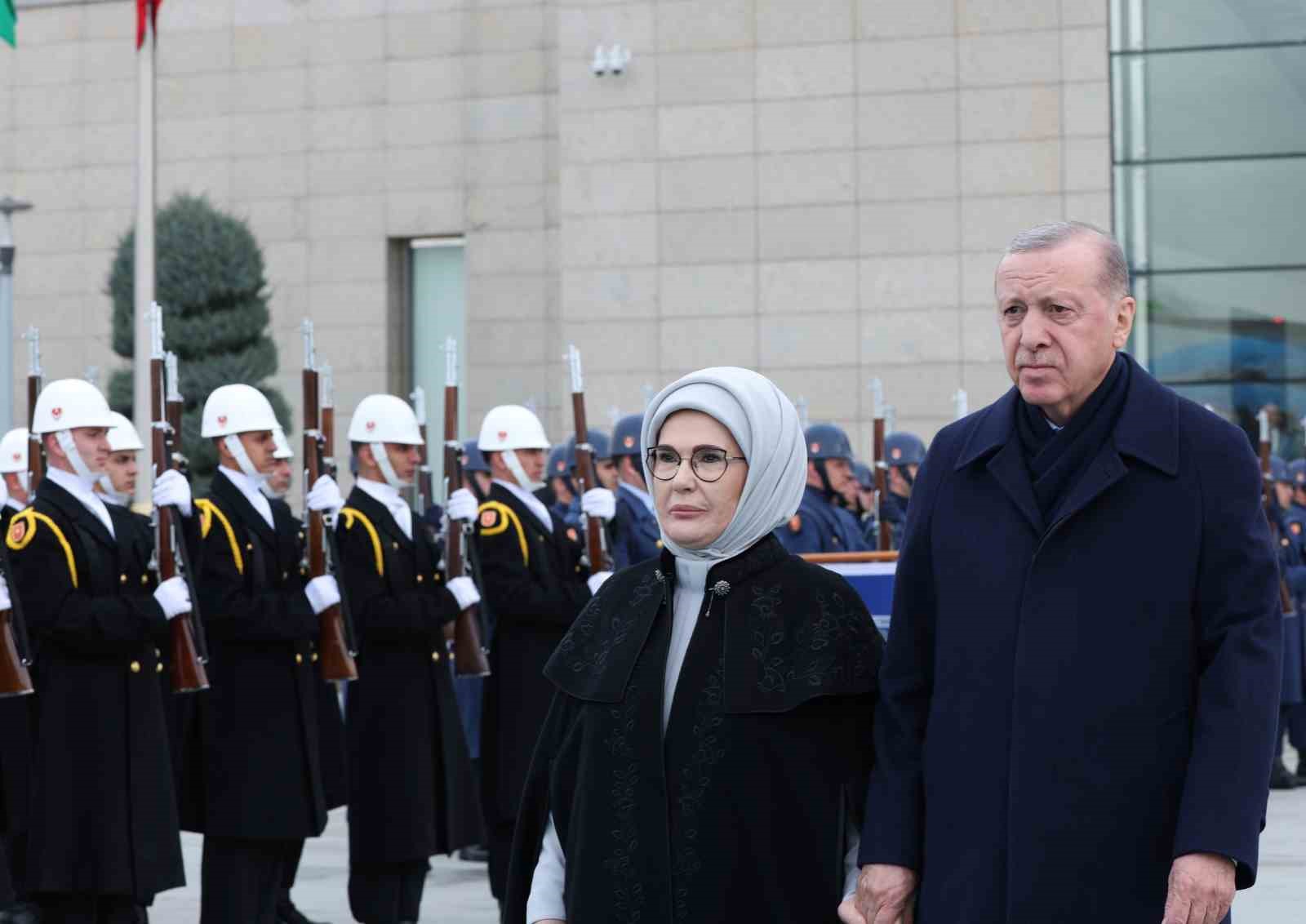 Cumhurbaşkanı Erdoğan, Özbekistan Cumhurbaşkanı Mirziyoyev’i havalimanında karşıladı 5 cumhurbaskani erdogan ozbekistan cumhurbaskani mirziyoyevi havalimaninda karsiladi 1 ikgeTCuS