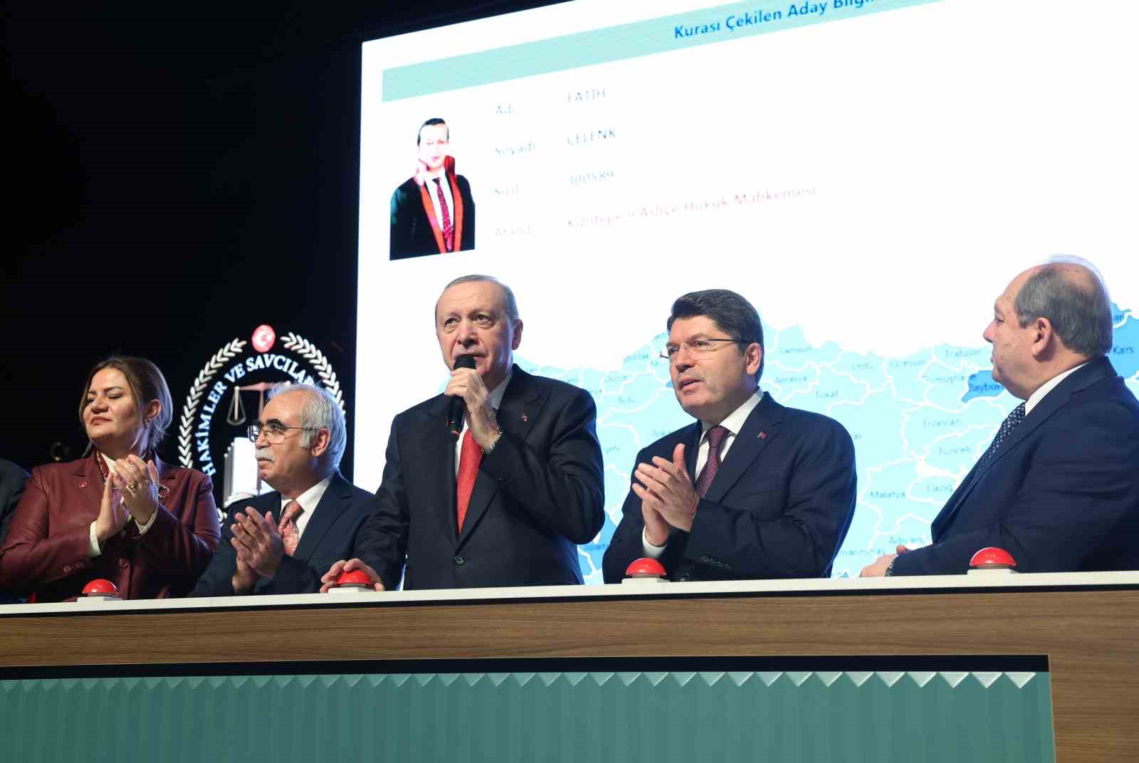 cumhurbaskani erdogan ozgurluklerin herkese esit uygulandigi yeni turkiyeyi insallah herkes kabullenecek 4 Pz46uLeW