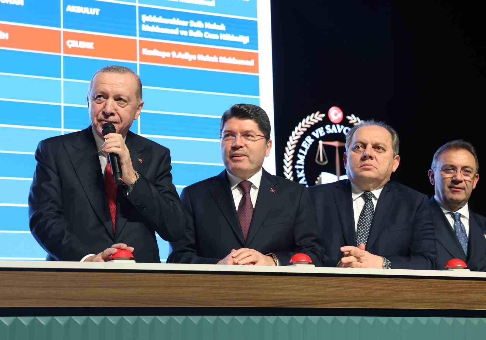 cumhurbaskani erdogan ozgurluklerin herkese esit uygulandigi yeni turkiyeyi insallah herkes kabullenecek 5 eRlrC8CA