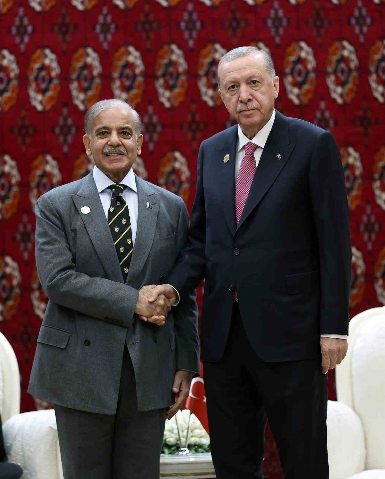 cumhurbaskani erdogan pakistan basbakani serif ile gorustu 3 6C6nHyMJ