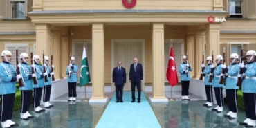 cumhurbaskani-erdogan-pakistan-basbakani-serifi-kabul-etti-z5em4Xtj.jpg