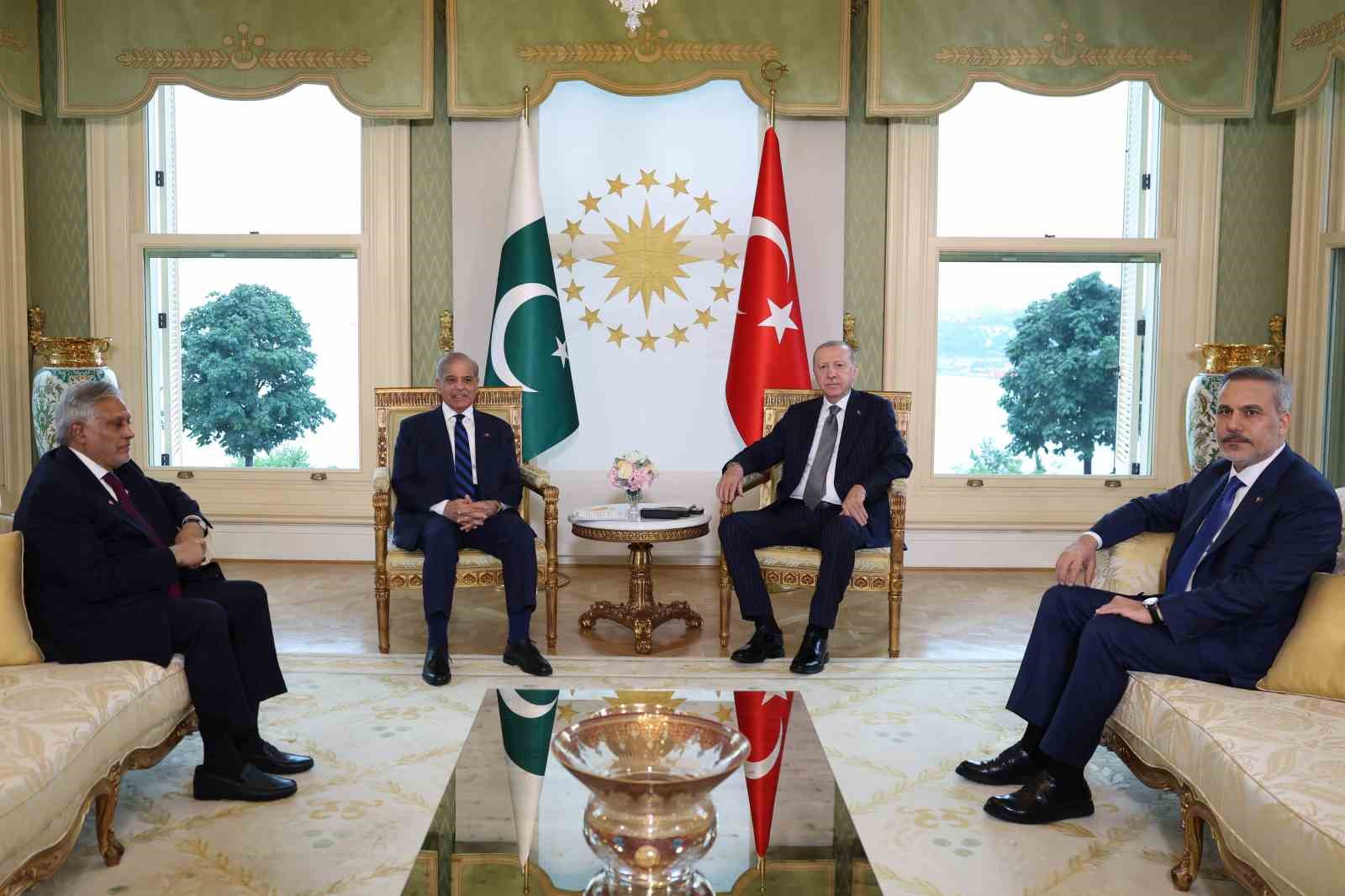 Cumhurbaşkanı Erdoğan, Pakistan Başbakanı Şerif’i resmi törenle karşıladı 9 cumhurbaskani erdogan pakistan basbakani serifi resmi torenle karsiladi 5 hgVekppl
