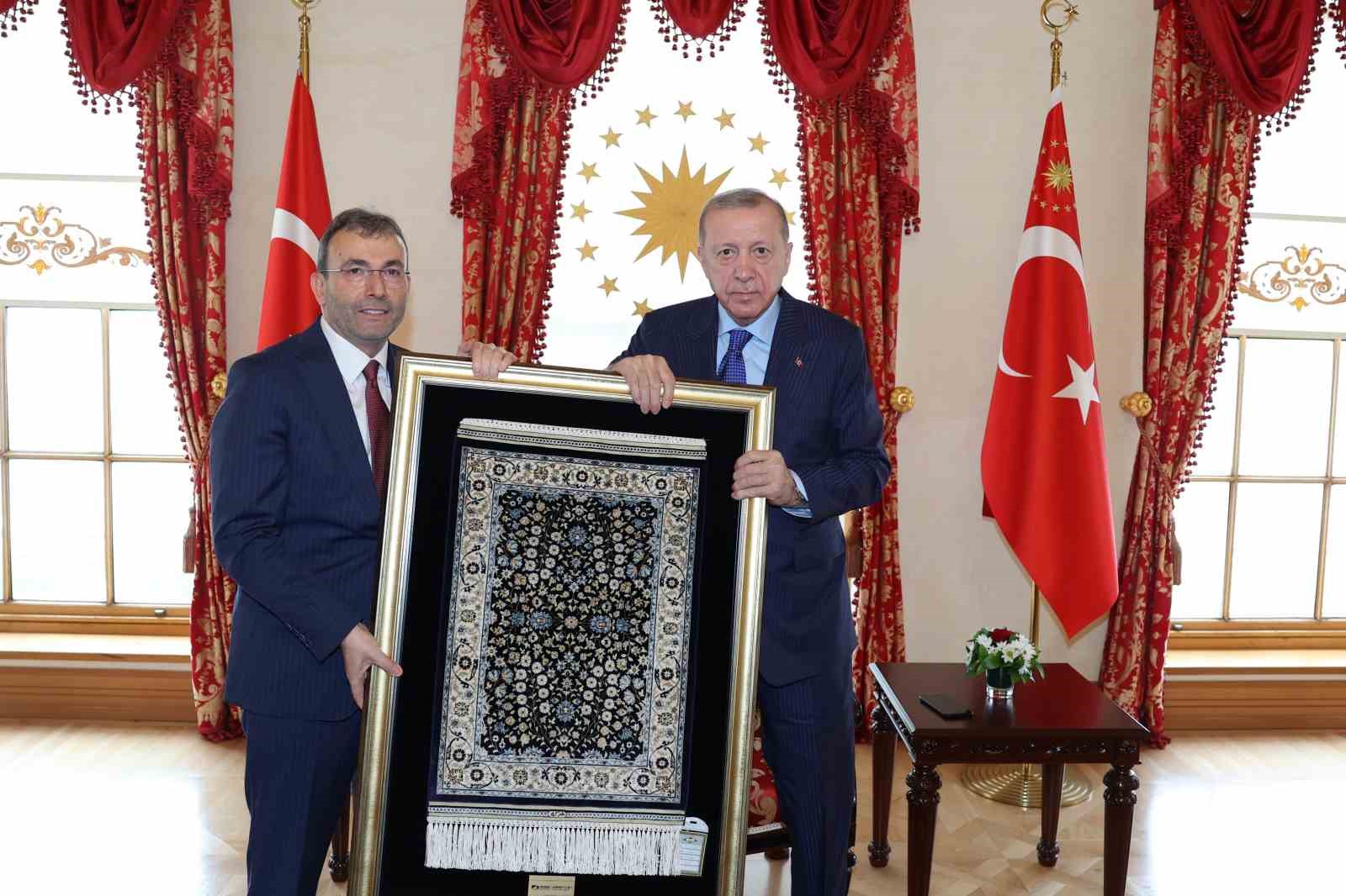 cumhurbaskani erdogan pendik belediye baskani ahmet cini kabul etti 0