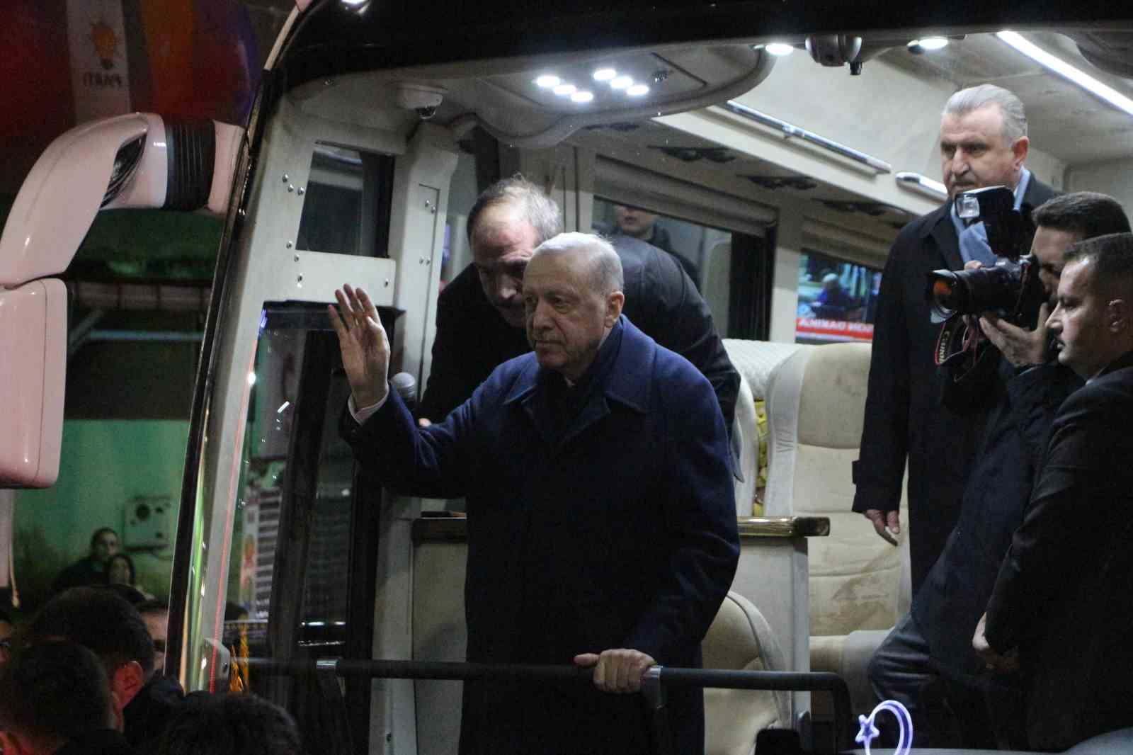 Cumhurbaşkanı Erdoğan: "Ramazan Bayramı’nı birlik ve beraberlik içinde kutlayalım" 5 cumhurbaskani erdogan ramazan bayramini birlik ve beraberlik icinde kutlayalim 1 uXdM8Epy