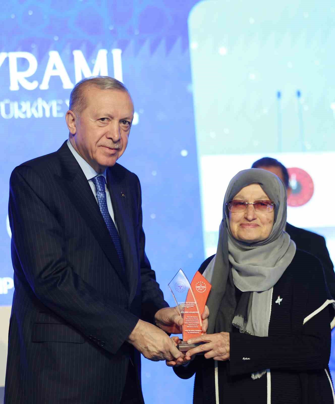 Cumhurbaşkanı Erdoğan: "Sağlık sistemimiz bugün, hiç olmadığı kadar güçlüdür, dayanıklıdır" 20 cumhurbaskani erdogan saglik sistemimiz bugun hic olmadigi kadar gucludur dayaniklidir 16 cfk4USF8