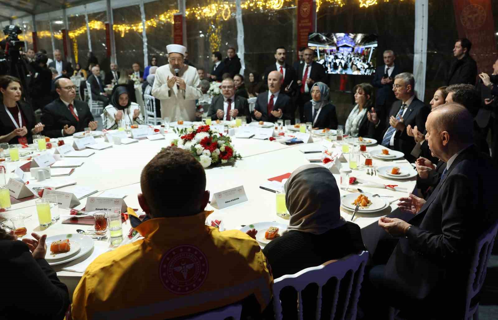 Cumhurbaşkanı Erdoğan: "Sağlık sistemimiz bugün, hiç olmadığı kadar güçlüdür, dayanıklıdır" 7 cumhurbaskani erdogan saglik sistemimiz bugun hic olmadigi kadar gucludur dayaniklidir 3 bXgKsZ7b