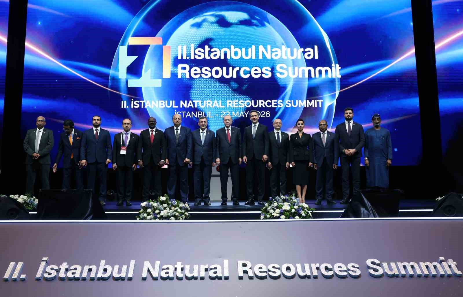 cumhurbaskani erdogan savunma sanayiinde oldugu gibi enerjide tam bagimsizlik ulkemizin kizil elmasidir 5 2CD6QDVt