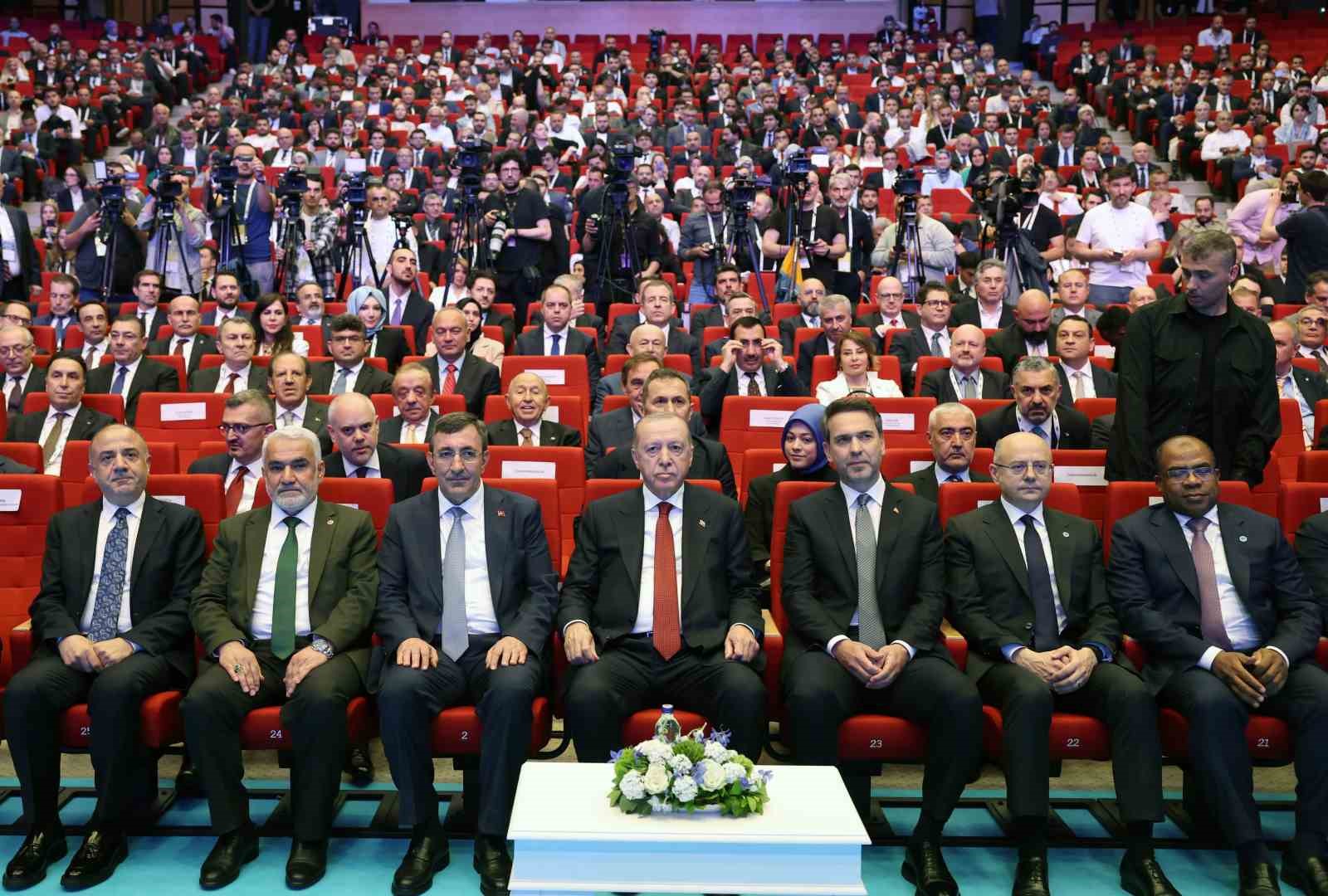 cumhurbaskani erdogan savunma sanayiinde oldugu gibi enerjide tam bagimsizlik ulkemizin kizil elmasidir 7 mOBtfp6e