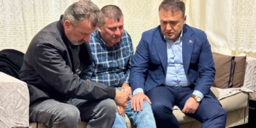 cumhurbaskani-erdogan-sehit-babasi-ile-telefonda-gorustu-X4x1X7iI.jpg