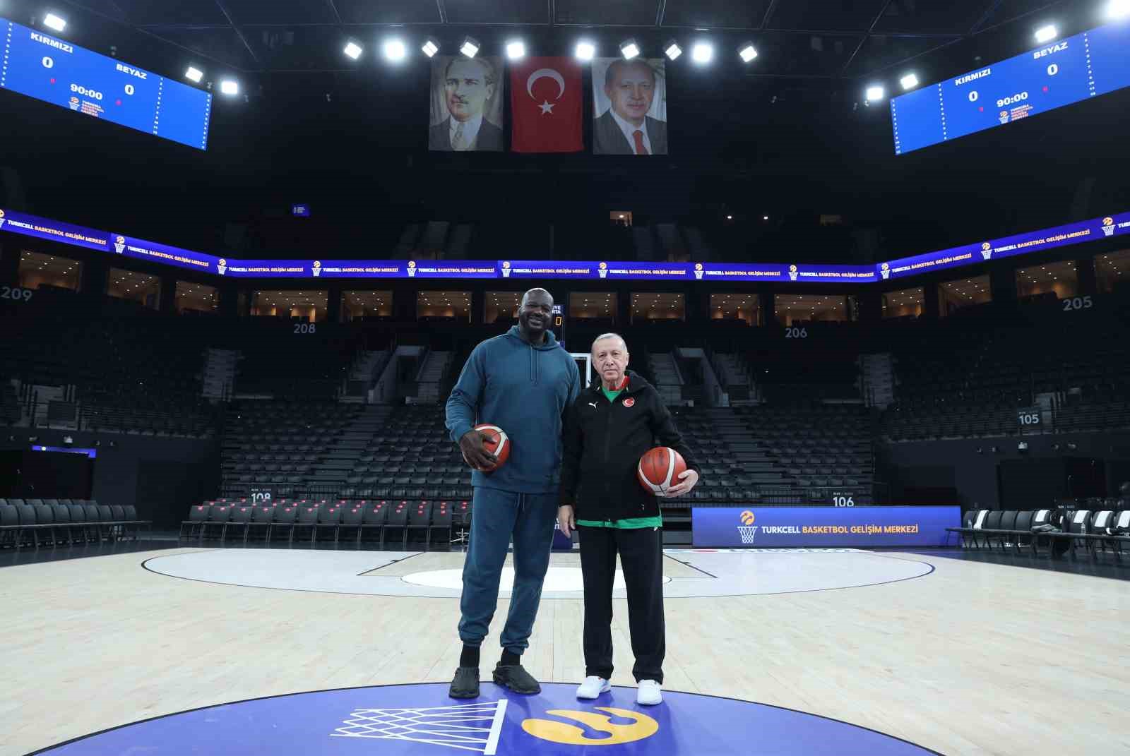 cumhurbaskani erdogan shaquille oneal ile basketbol oynadi 4 padhGWb6