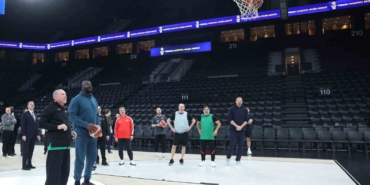 cumhurbaskani-erdogan-shaquille-oneal-ile-basketbol-oynadi-uDwUZia4.jpg