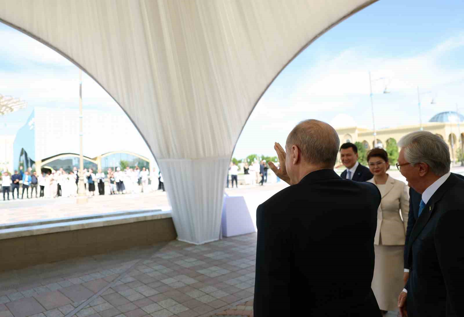 Cumhurbaşkanı Erdoğan: "Siber güvenlik bugünün dünyasında tıpkı, kara, hava ve denizdeki güvenlik gibi hayati ve zaruridir" 7 cumhurbaskani erdogan siber guvenlik bugunun dunyasinda tipki kara hava ve denizdeki guvenlik gibi hayati