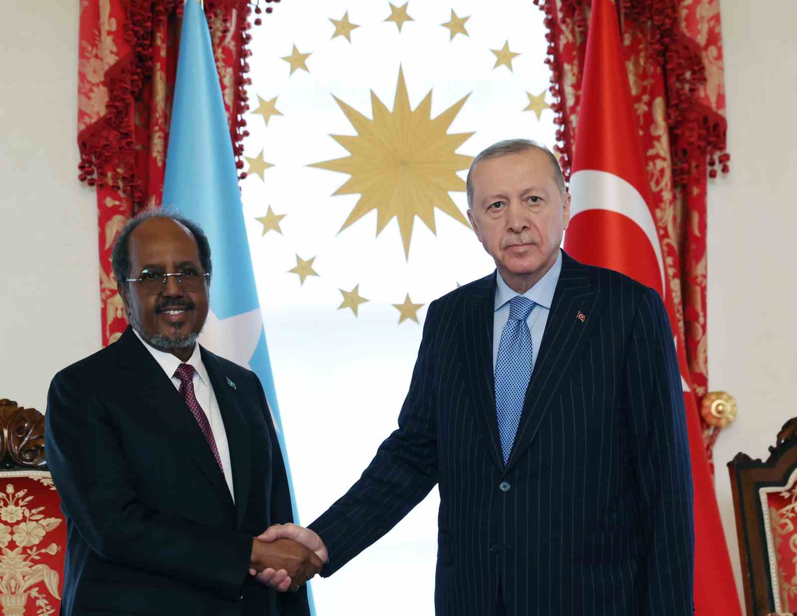 Cumhurbaşkanı Erdoğan, Somalili mevkidaşı Hasan Şeyh Mahmud’la bir araya geldi 4 cumhurbaskani erdogan somalili mevkidasi hasan seyh mahmudla bir araya geldi 0 8DQwAmj8