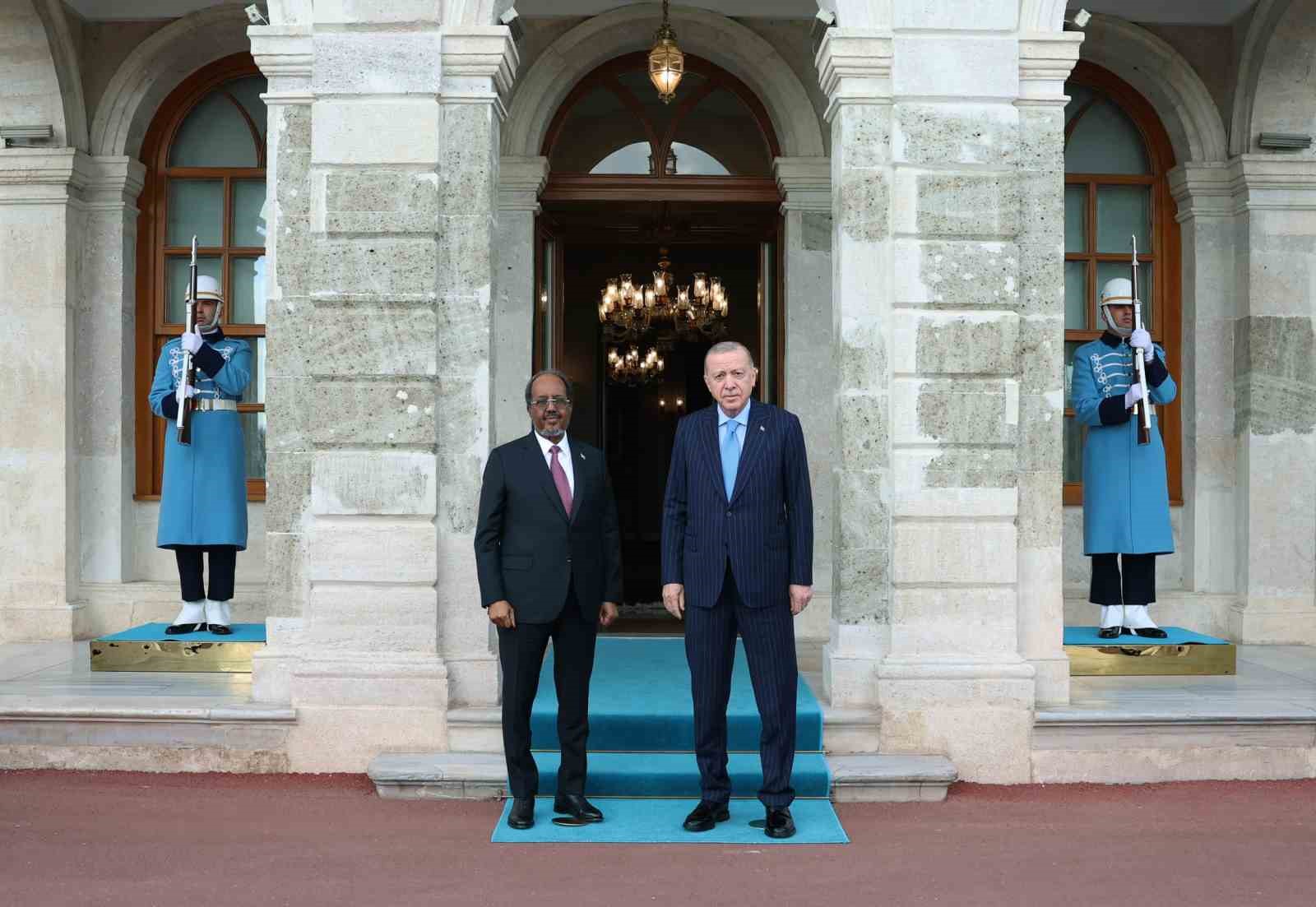 Cumhurbaşkanı Erdoğan, Somalili mevkidaşı Hasan Şeyh Mahmud’la bir araya geldi 6 cumhurbaskani erdogan somalili mevkidasi hasan seyh mahmudla bir araya geldi 2 hhQXXpB3