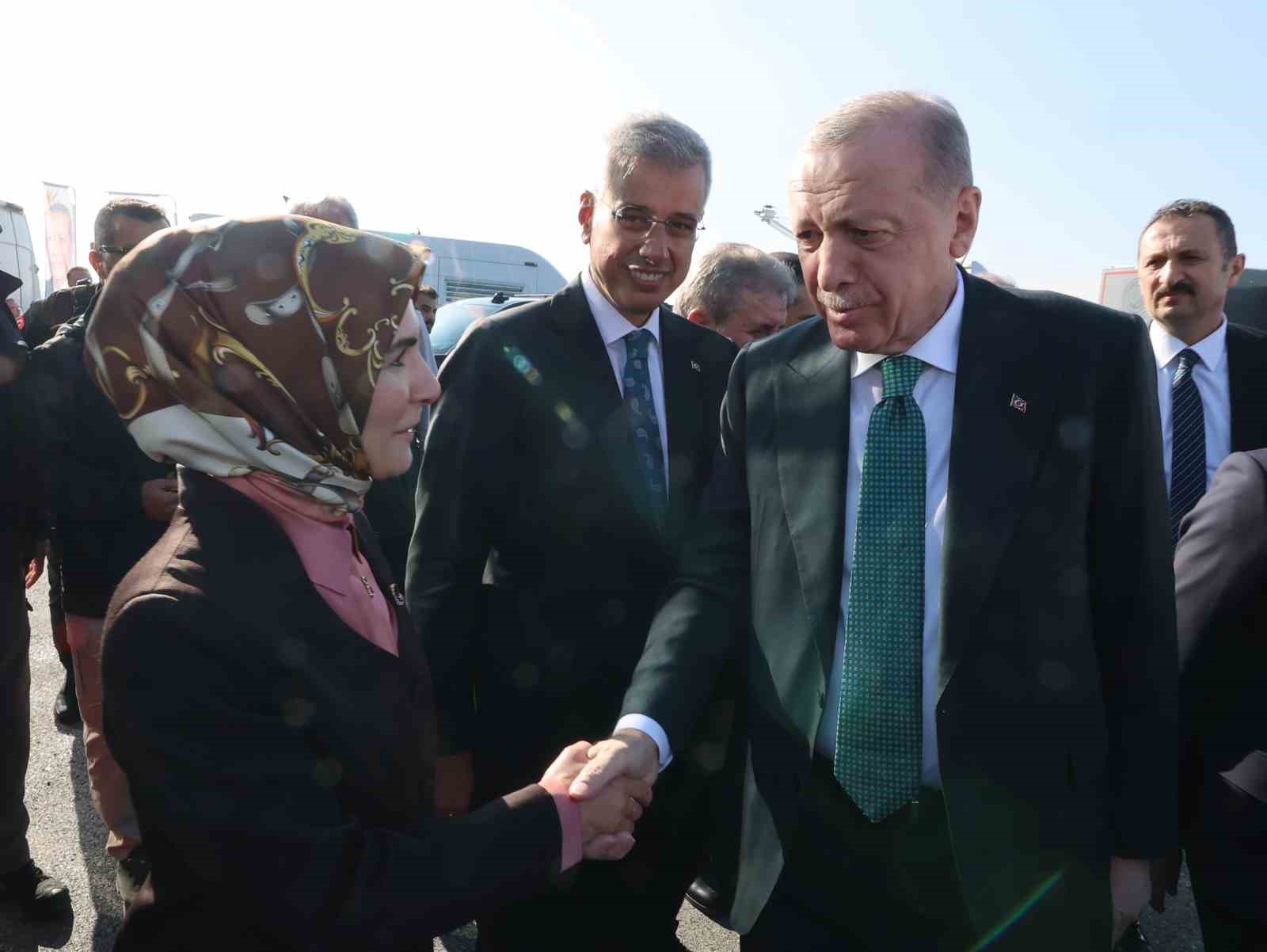 cumhurbaskani erdogan son 23 yilda 7 bucuk milyar fidan ve tohumu toprakla bulusturduk 2 Y5sct8nw