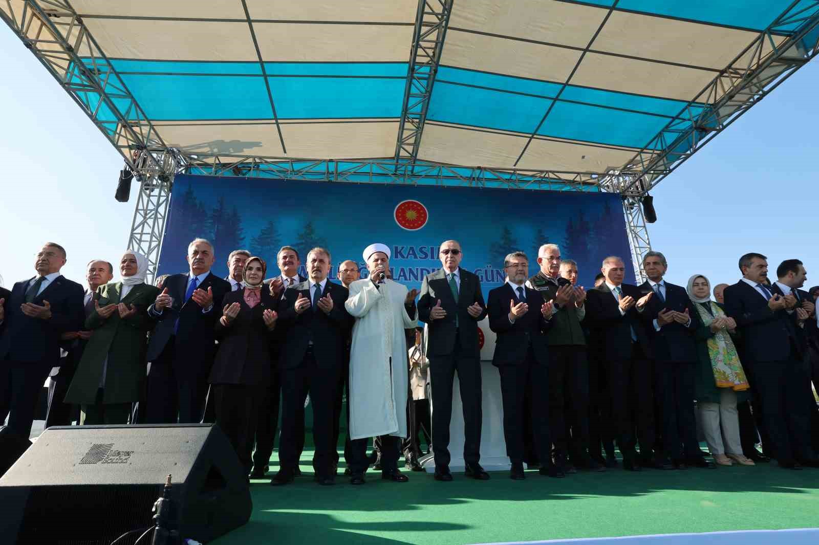 cumhurbaskani erdogan son 23 yilda 7 bucuk milyar fidan ve tohumu toprakla bulusturduk 5 efrZsFwH