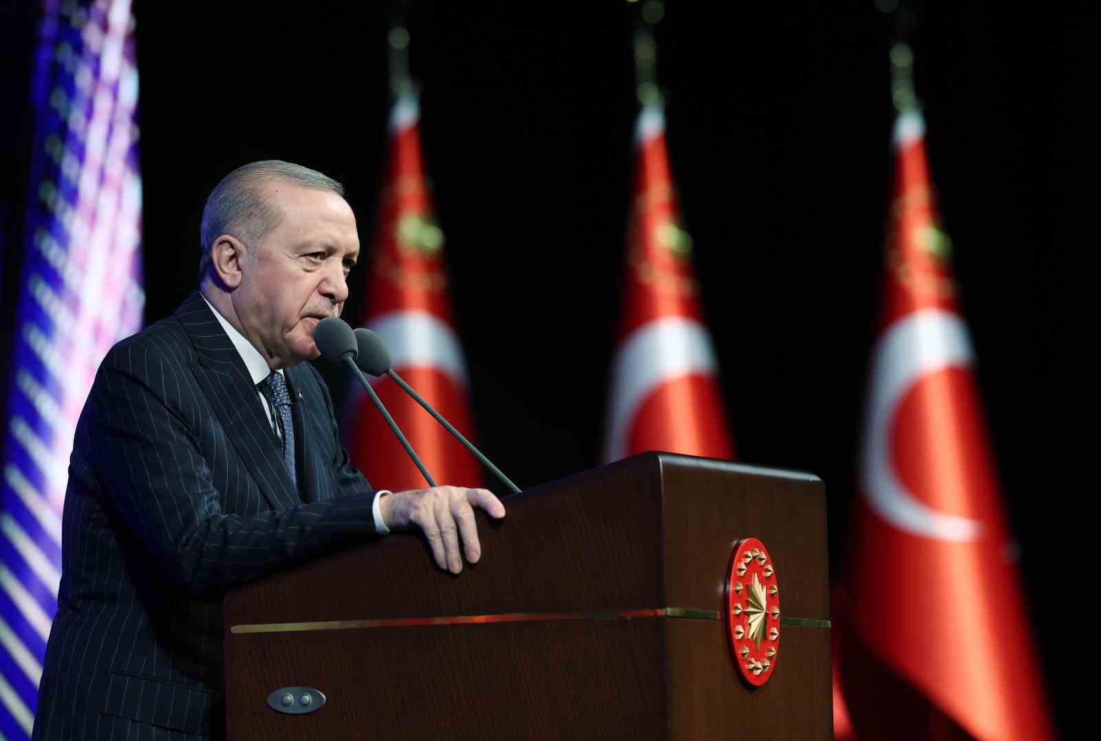 cumhurbaskani erdogan son 23 yilda yurt disina kacirilan 13 bin 448 eserin ulkemize iadesini MJFOOkBH