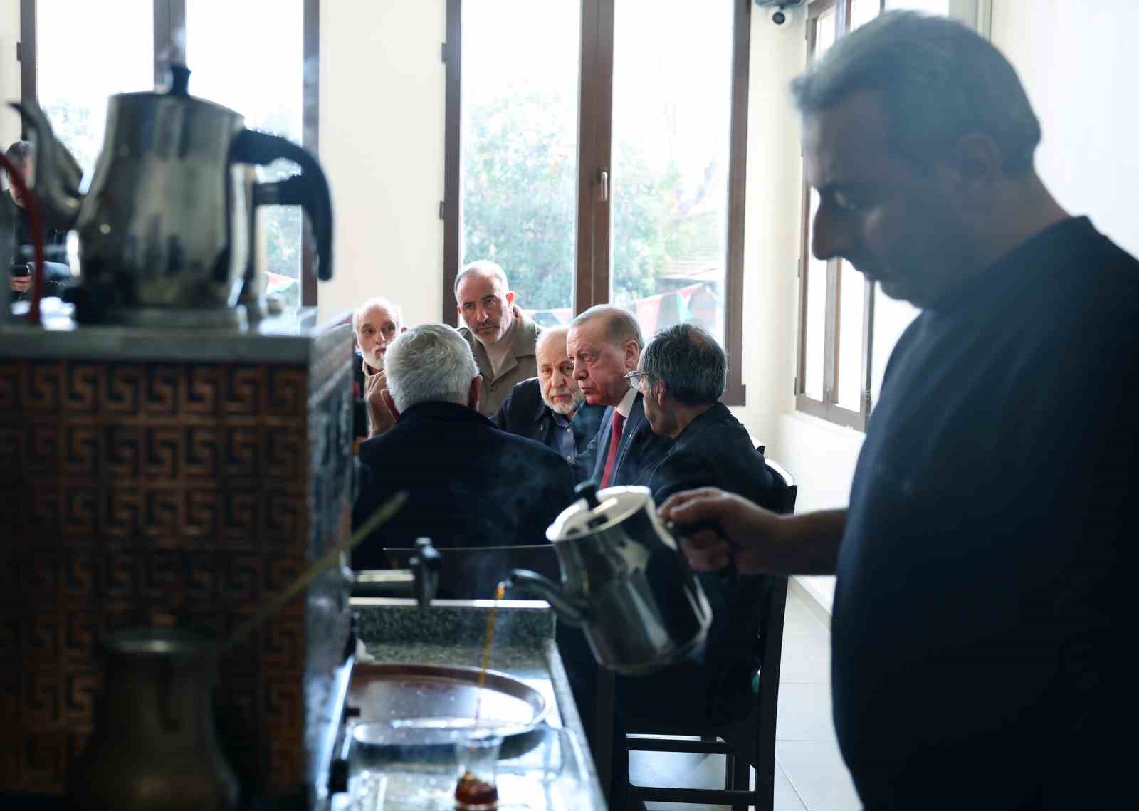 cumhurbaskani erdogan spor kulubunu ziyaret etti 4 VZdrPQi5