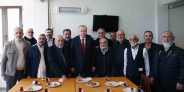 cumhurbaskani-erdogan-spor-kulubunu-ziyaret-etti-IHJIOLdf.jpg