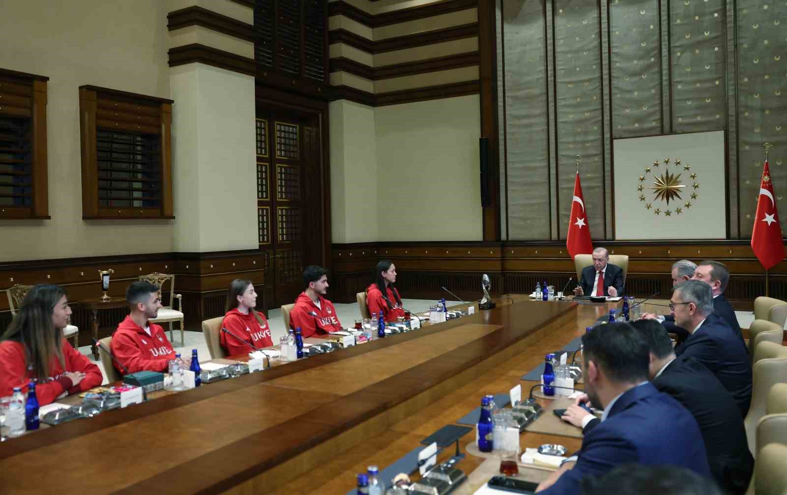 Cumhurbaşkanı Erdoğan: "Sporda da Türkiye Yüzyılı hedeflerimize ulaşmak için büyük bir çaba harcıyoruz" 14 cumhurbaskani erdogan sporda da turkiye yuzyili hedeflerimize ulasmak icin buyuk bir caba harciyoruz 10 jM77FA6r