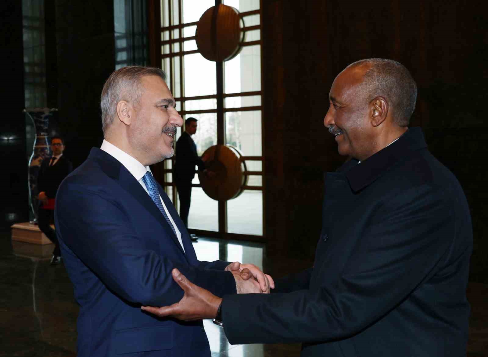 Cumhurbaşkanı Erdoğan, Sudan Egemenlik Konseyi Başkanı el Burhan’ı resmi törenle karşıladı 7 cumhurbaskani erdogan sudan egemenlik konseyi baskani el burhani resmi torenle karsiladi 3 t1zUZNHz