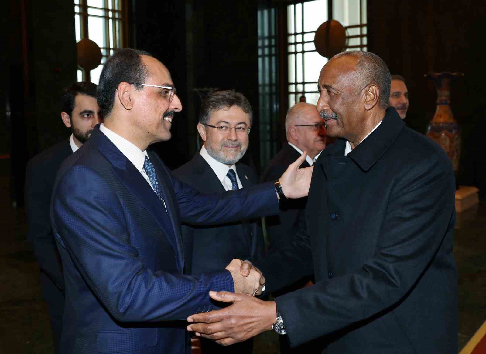 Cumhurbaşkanı Erdoğan, Sudan Egemenlik Konseyi Başkanı el Burhan’ı resmi törenle karşıladı 10 cumhurbaskani erdogan sudan egemenlik konseyi baskani el burhani resmi torenle karsiladi 6 FQEbs9Sc
