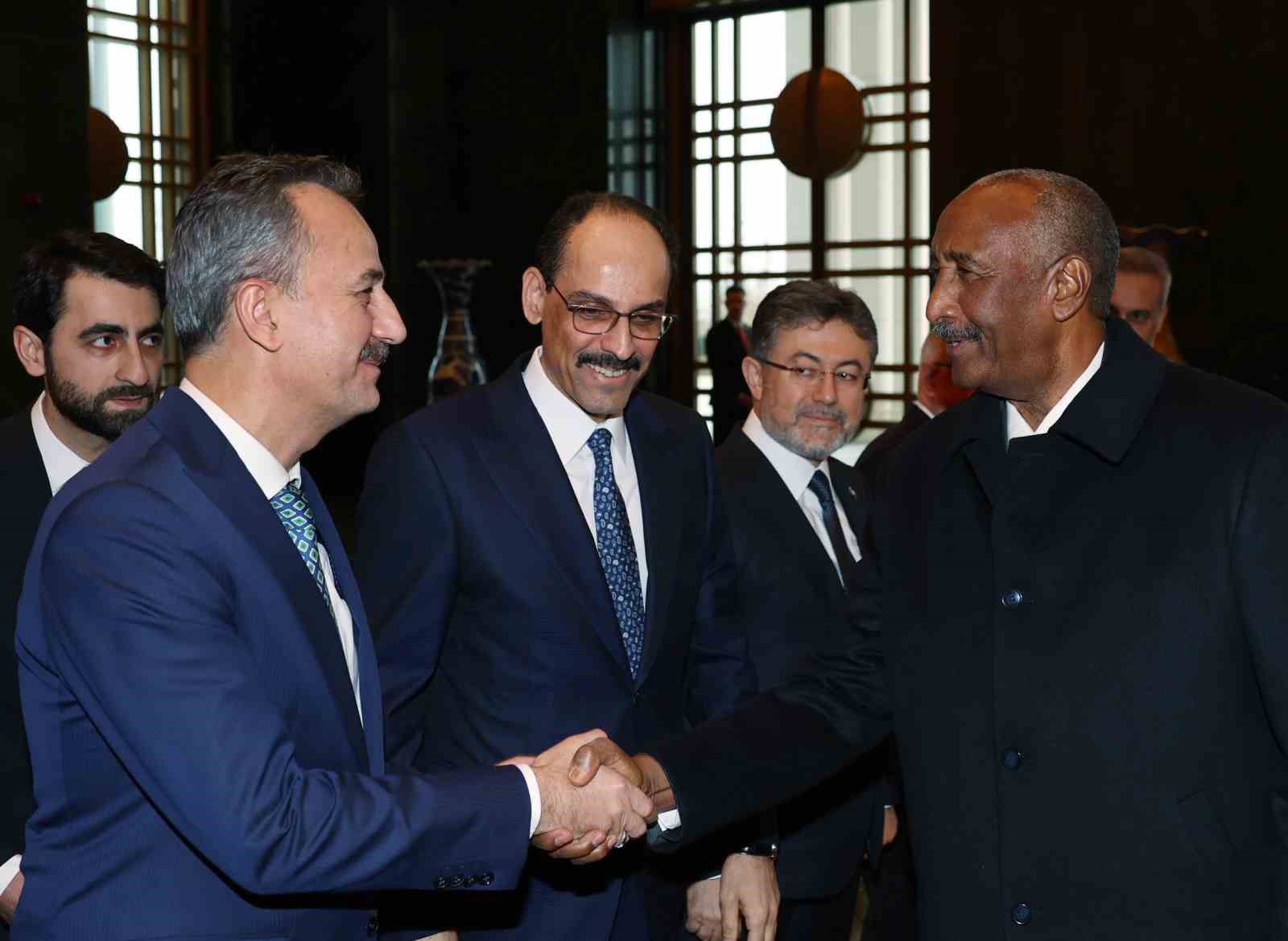 Cumhurbaşkanı Erdoğan, Sudan Egemenlik Konseyi Başkanı el Burhan’ı resmi törenle karşıladı 11 cumhurbaskani erdogan sudan egemenlik konseyi baskani el burhani resmi torenle karsiladi 7 g2fPLUCJ