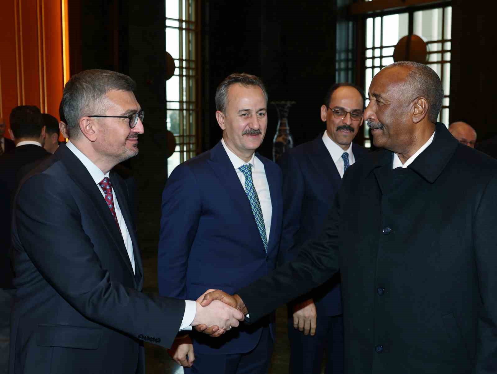 Cumhurbaşkanı Erdoğan, Sudan Egemenlik Konseyi Başkanı el Burhan’ı resmi törenle karşıladı 12 cumhurbaskani erdogan sudan egemenlik konseyi baskani el burhani resmi torenle karsiladi 8 j1PLjveJ