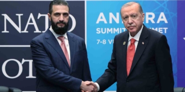 cumhurbaskani-erdogan-suriyeli-mevkidasi-ile-cumhurbaskanligi-kulliyesinde-gorustu-n7QmU2WN.jpg