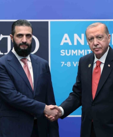 cumhurbaskani-erdogan-suriyeli-mevkidasi-ile-cumhurbaskanligi-kulliyesinde-gorustu-n7QmU2WN.jpg