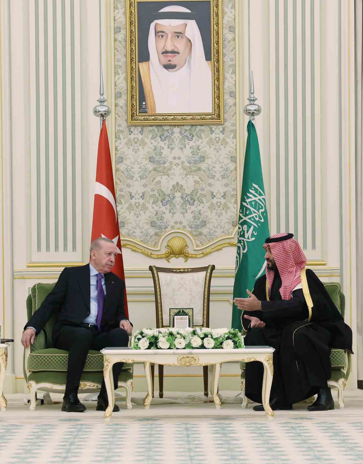 cumhurbaskani erdogan suudi arabistan veliaht prensi selman ile bir araya geldi 4 39W5mGAY