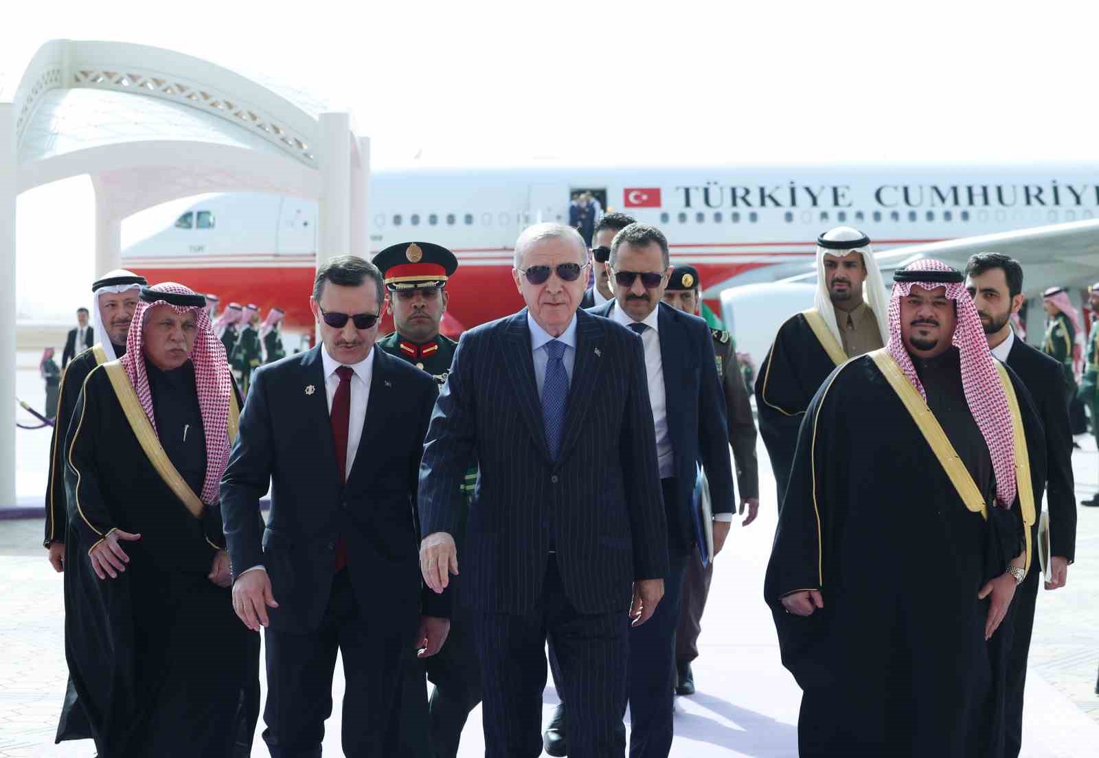 cumhurbaskani erdogan suudi arabistanda 2 THSsbfdS