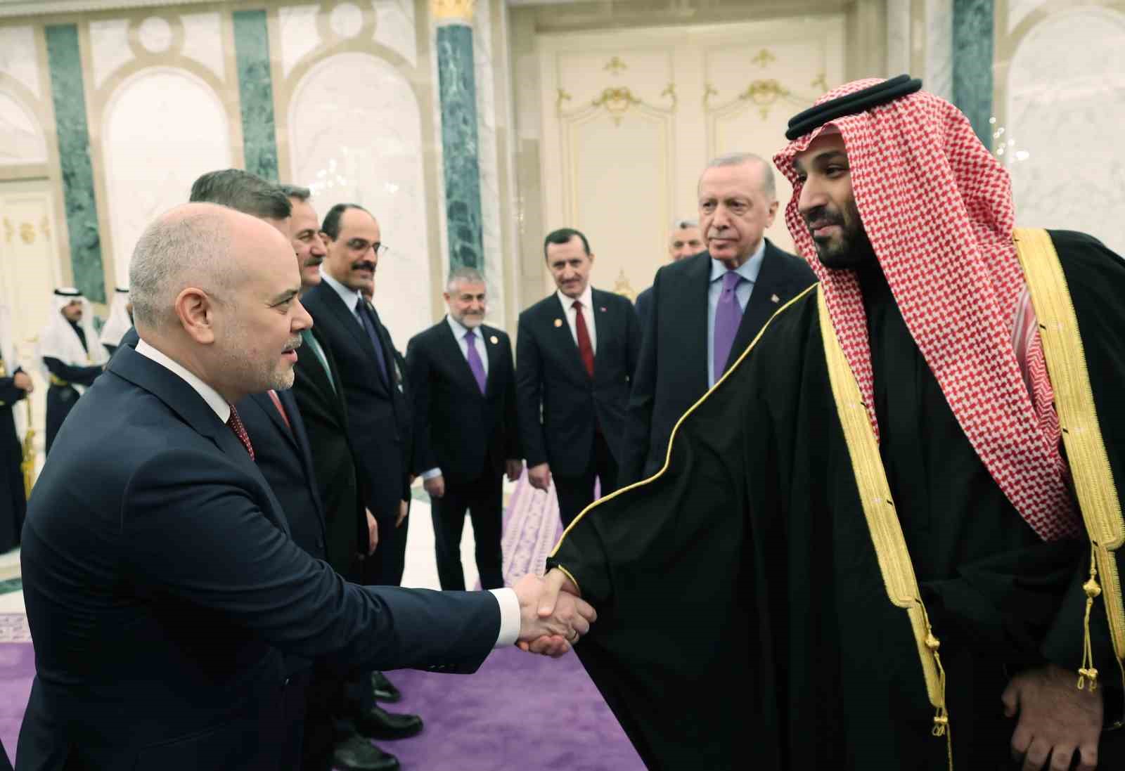 cumhurbaskani erdogan suudi arabistanda resmi torenle karsilandi 18 Ru9WRvOA