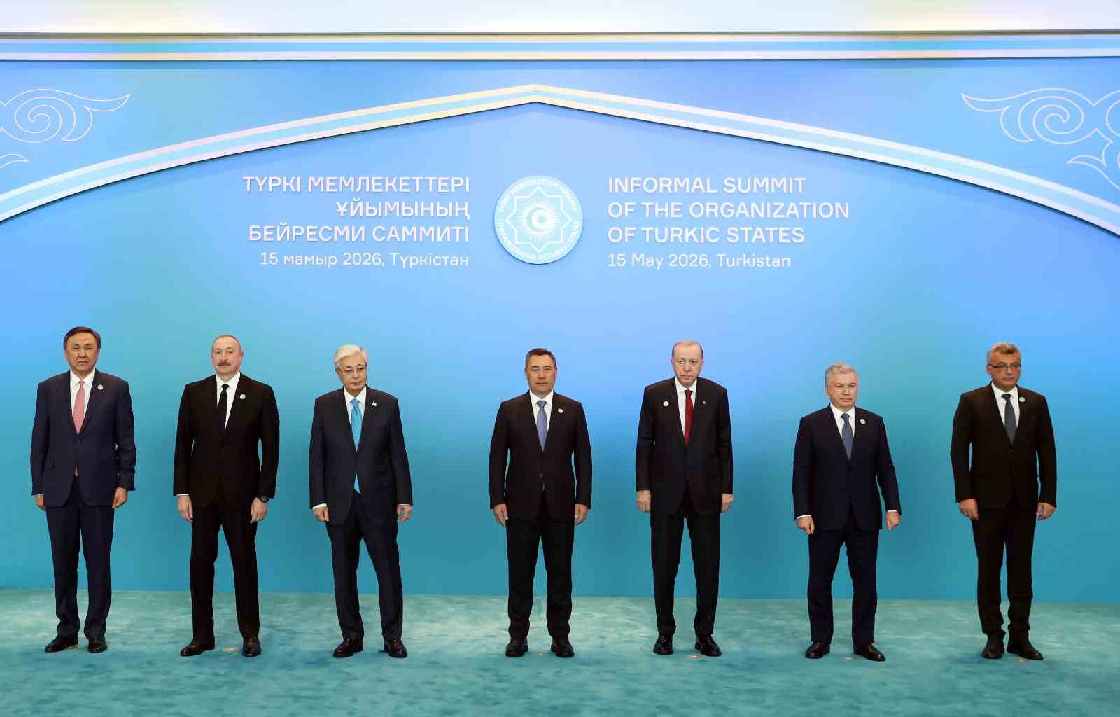 cumhurbaskani erdogan tdt zirvesinde aile fotografi cektirdi 0 vBlEB9es