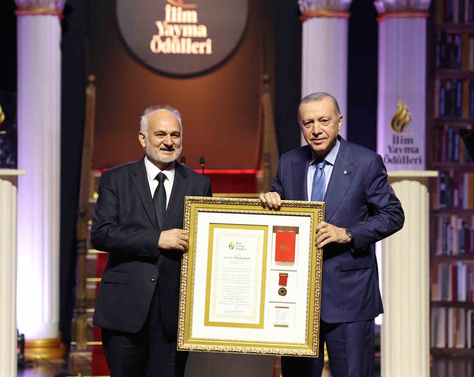 Cumhurbaşkanı Erdoğan: "Terörsüz Türkiye sürecinin başarısı için iktidarımızın da devletimizin de kararlılığı tamdır" 20 cumhurbaskani erdogan terorsuz turkiye surecinin basarisi icin iktidarimizin da devletimizin de kararliligi tamdir 16 VVKCVXBl