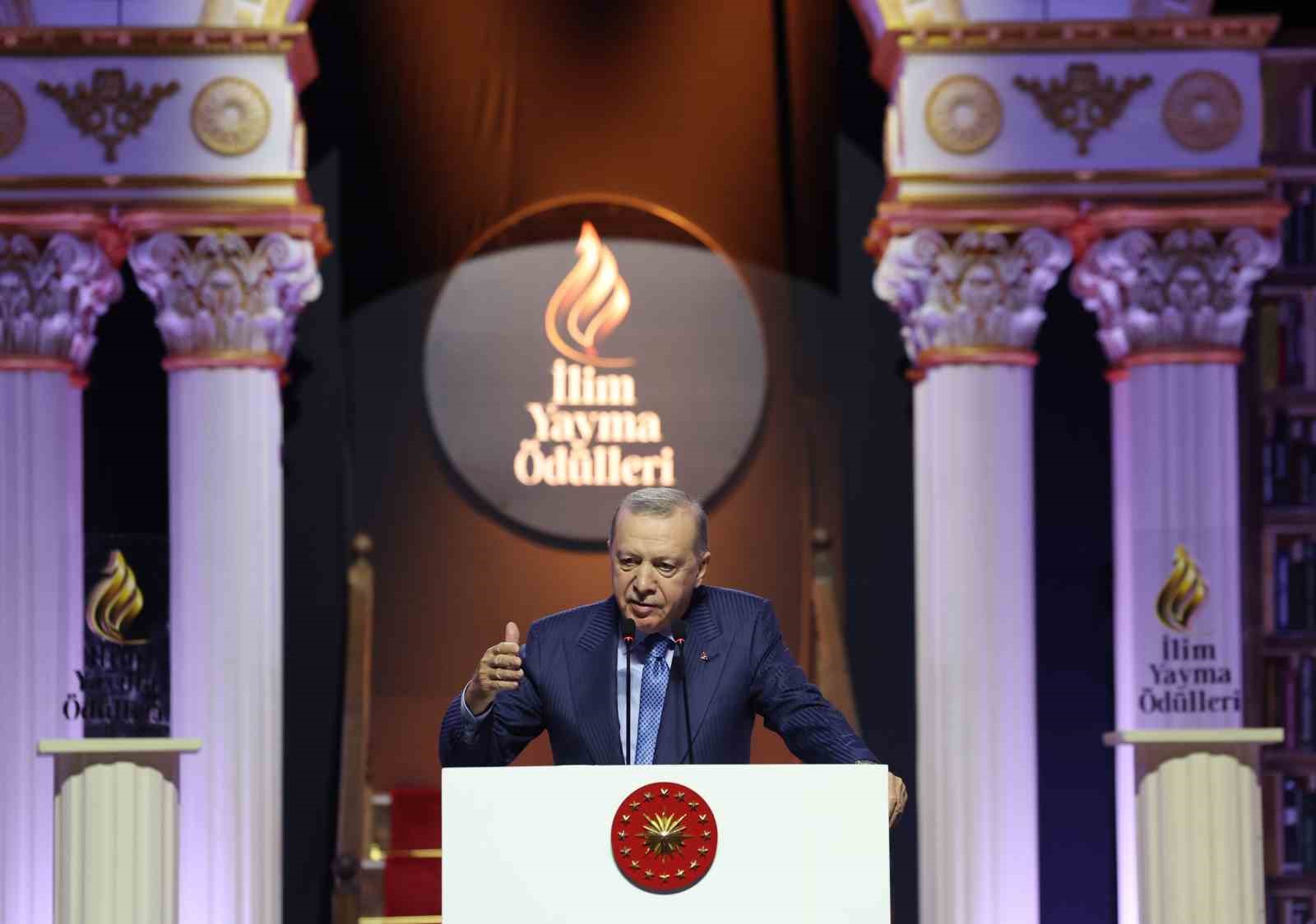 Cumhurbaşkanı Erdoğan: "Terörsüz Türkiye sürecinin başarısı için iktidarımızın da devletimizin de kararlılığı tamdır" 24 cumhurbaskani erdogan terorsuz turkiye surecinin basarisi icin iktidarimizin da devletimizin de kararliligi tamdir 20 vlKrqD3f