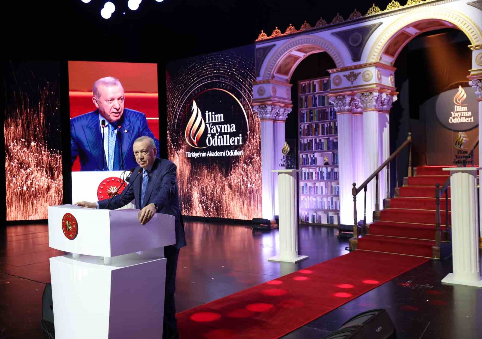 Cumhurbaşkanı Erdoğan: "Terörsüz Türkiye sürecinin başarısı için iktidarımızın da devletimizin de kararlılığı tamdır" 13 cumhurbaskani erdogan terorsuz turkiye surecinin basarisi icin iktidarimizin da devletimizin de kararliligi tamdir 9 2SfjZtG1