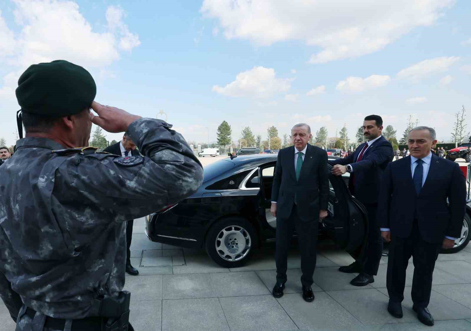 cumhurbaskani erdogan turk polis teskilatinin 181 yilini kutladi 4 UY7BplO3