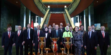 cumhurbaskani-erdogan-turk-polis-teskilatinin-181-yilini-kutladi-zWeN7kWW.jpg