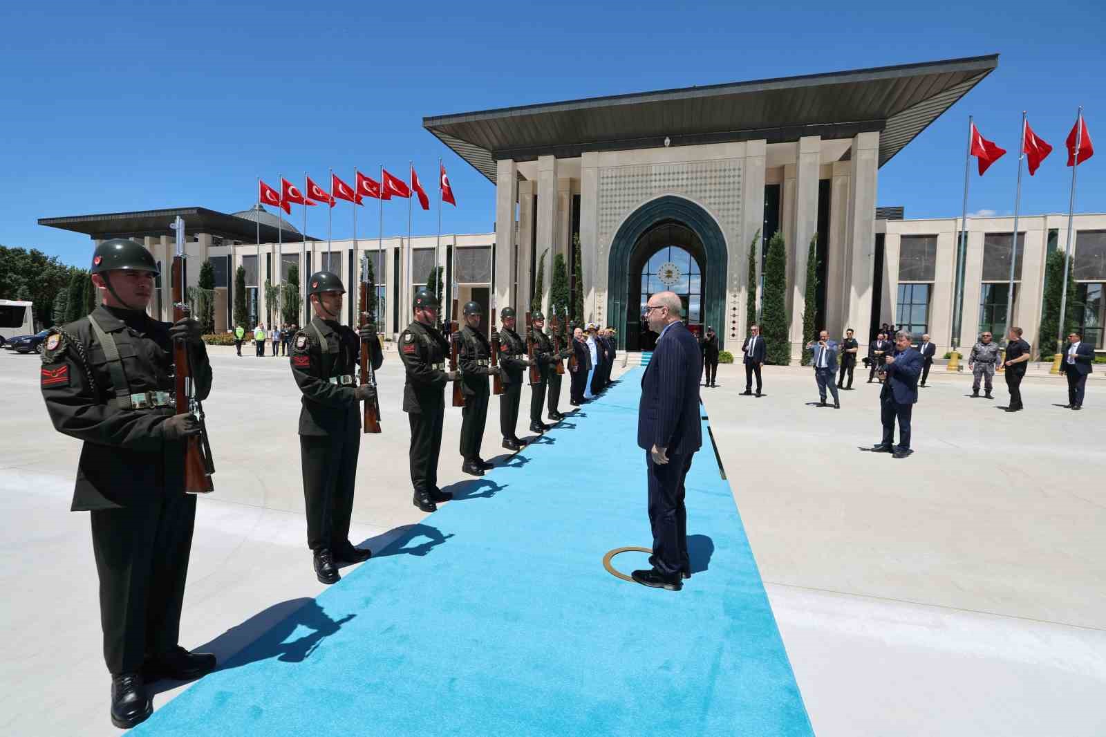 Cumhurbaşkanı Erdoğan: "Türkiye artık uluslararası diplomasinin de kalbinin attığı yer olmaya başlamıştır" 6 cumhurbaskani erdogan turkiye artik uluslararasi diplomasinin de kalbinin attigi yer olmaya baslamistir 2 AVQtLmp4