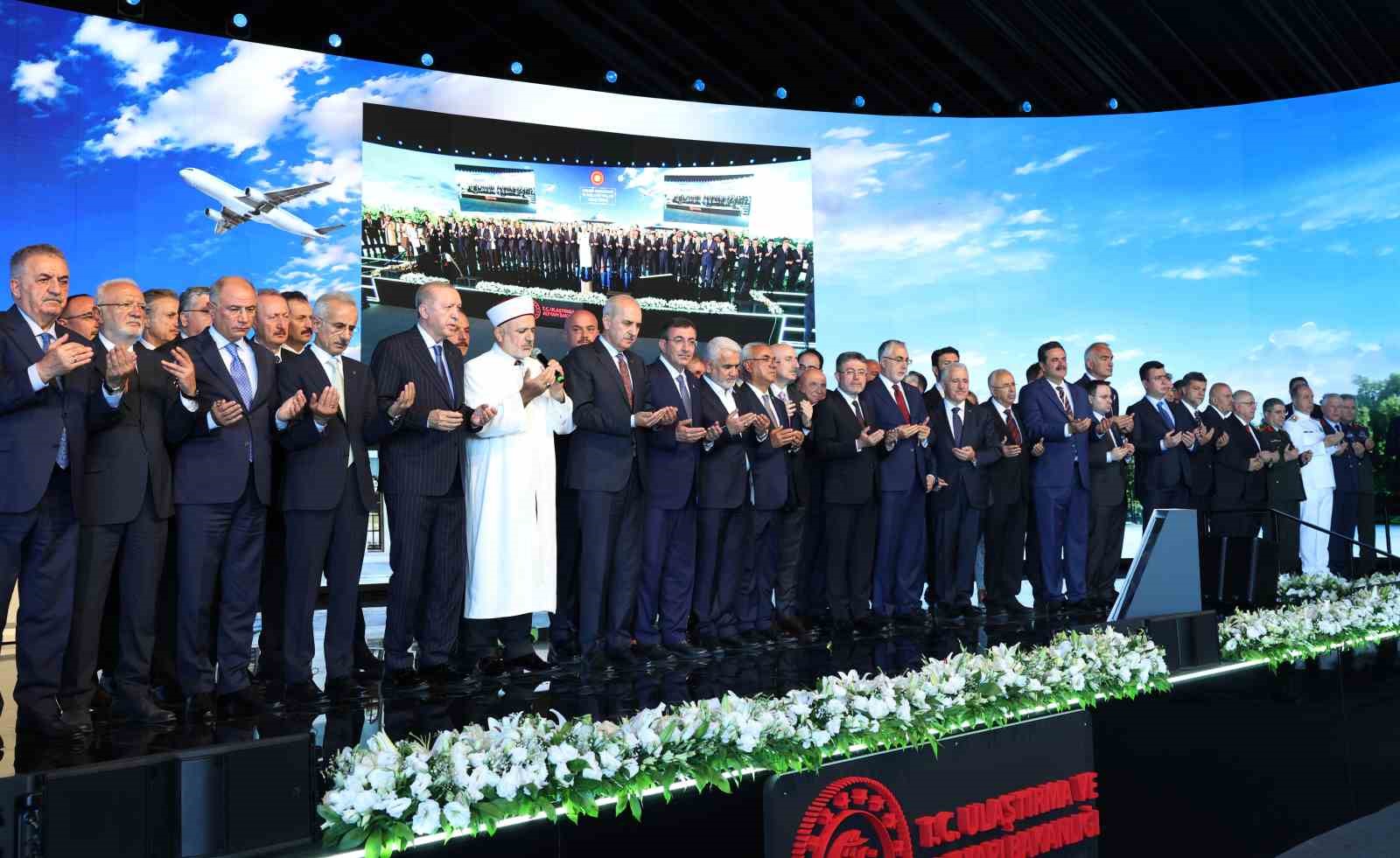 Cumhurbaşkanı Erdoğan: "Türkiye artık uluslararası diplomasinin de kalbinin attığı yer olmaya başlamıştır" 30 cumhurbaskani erdogan turkiye artik uluslararasi diplomasinin de kalbinin attigi yer olmaya baslamistir 26 KmSf9dKP