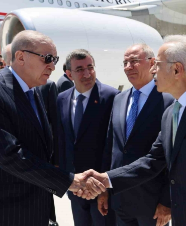 cumhurbaskani-erdogan-turkiye-artik-uluslararasi-diplomasinin-de-kalbinin-attigi-yer-olmaya-baslamistir-rSWBDE8H.jpg