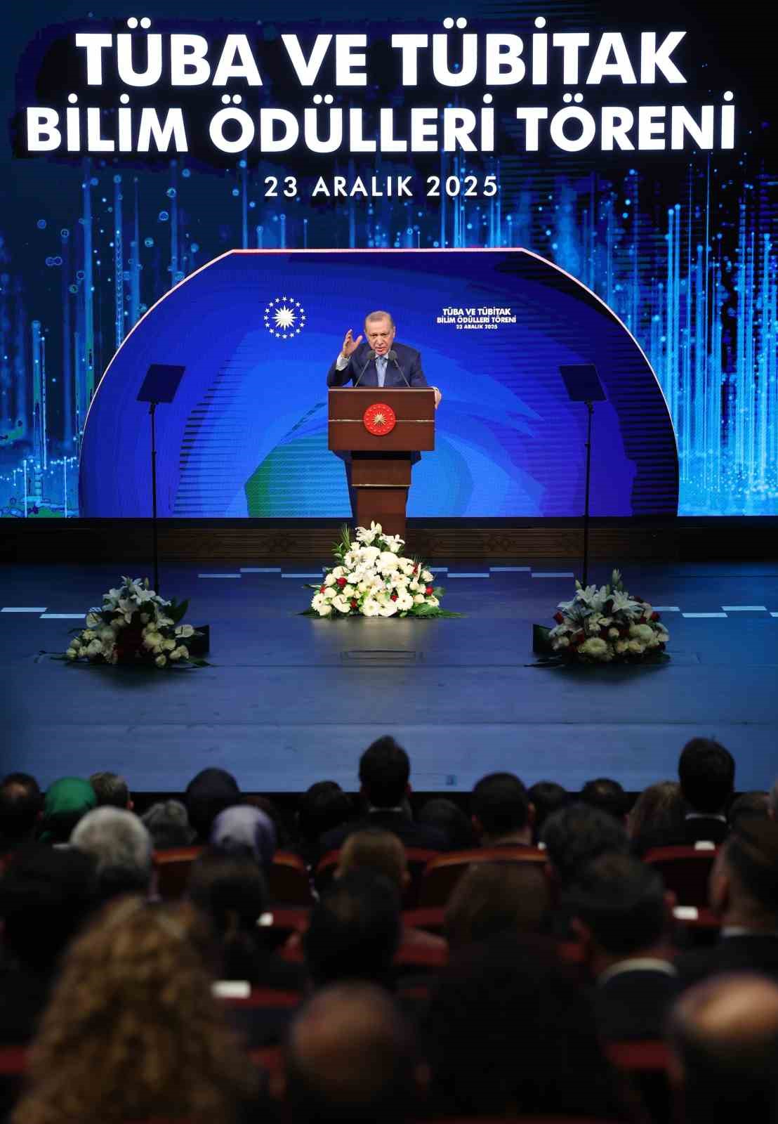 Cumhurbaşkanı Erdoğan: "Türkiye bölgesinin veri üssü konumuna gelecektir" 22 cumhurbaskani erdogan turkiye bolgesinin veri ussu konumuna gelecektir 18