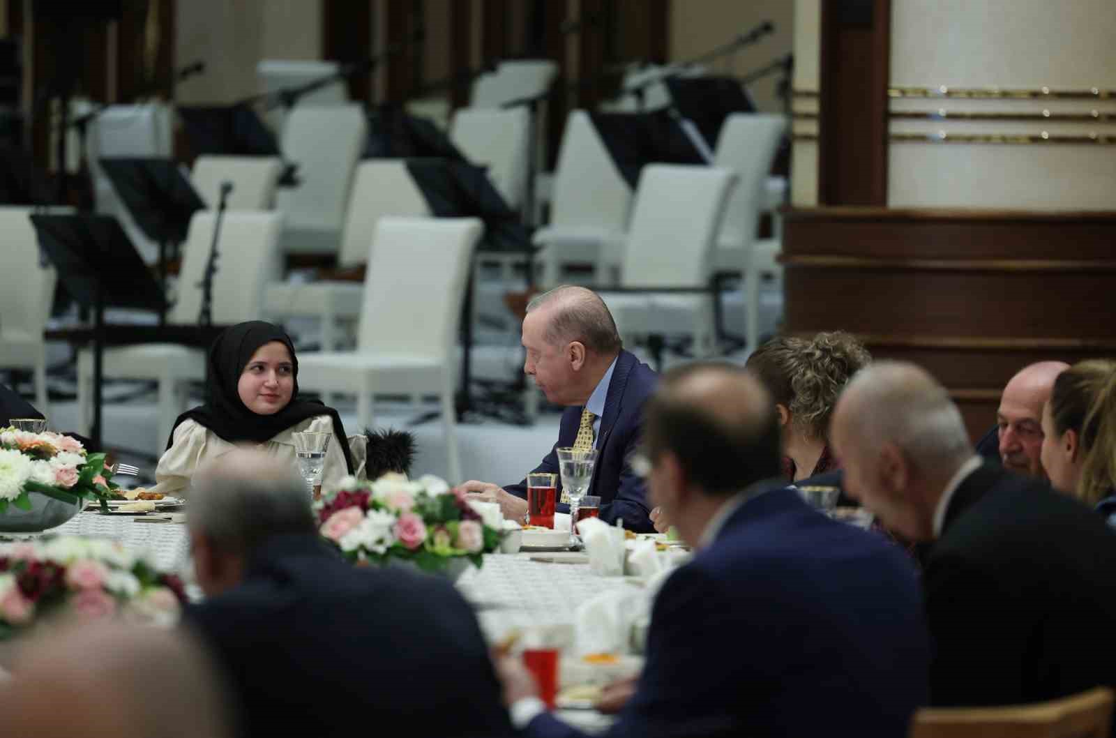Cumhurbaşkanı Erdoğan: "Türkiye bu bölgesel türbülanstan da başarıyla çıkacaktır" 8 cumhurbaskani erdogan turkiye bu bolgesel turbulanstan da basariyla cikacaktir 4 a6hreN1T