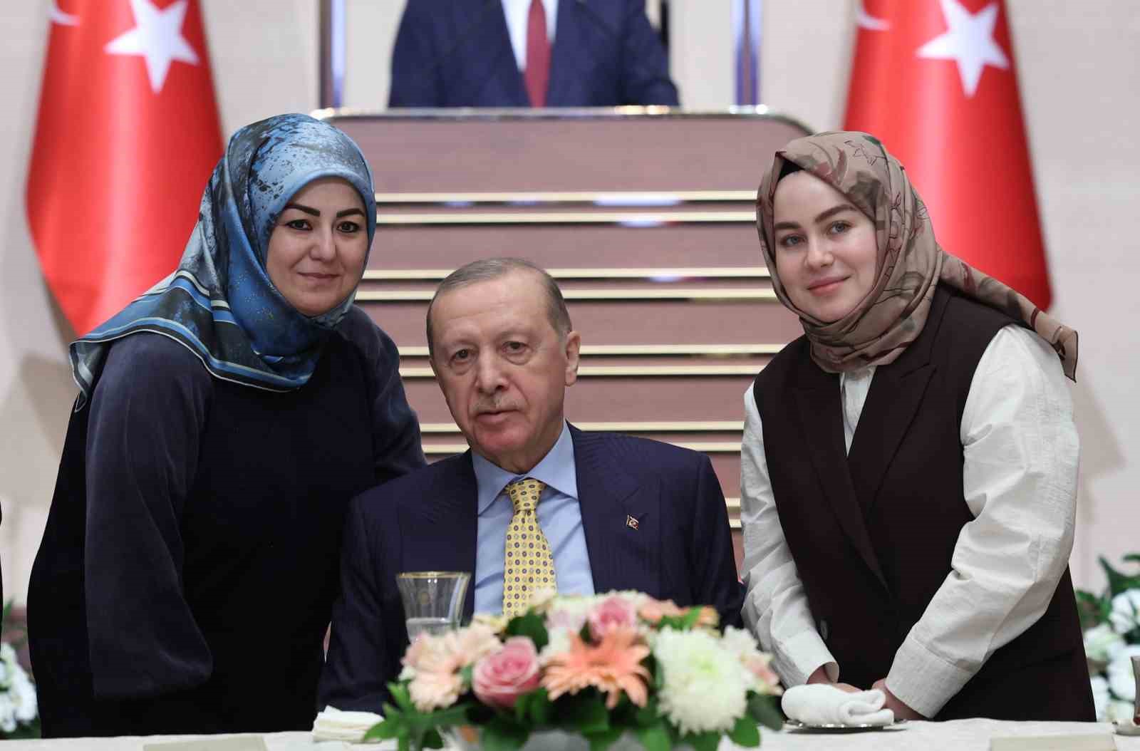 Cumhurbaşkanı Erdoğan: "Türkiye bu bölgesel türbülanstan da başarıyla çıkacaktır" 11 cumhurbaskani erdogan turkiye bu bolgesel turbulanstan da basariyla cikacaktir 7 wFc84MHe