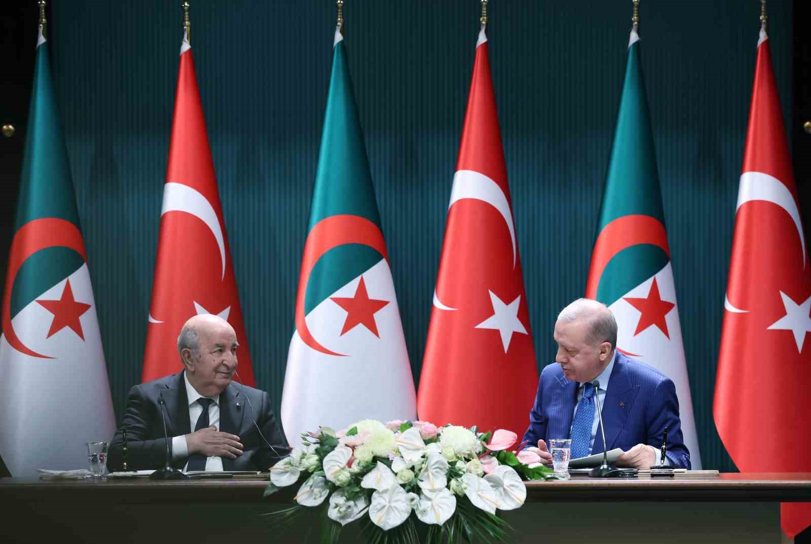 cumhurbaskani erdogan turkiye ve cezayir olarak bolgemizin baris ve guvenligini cok ciddi sekilde tehdit VtM9WqXf